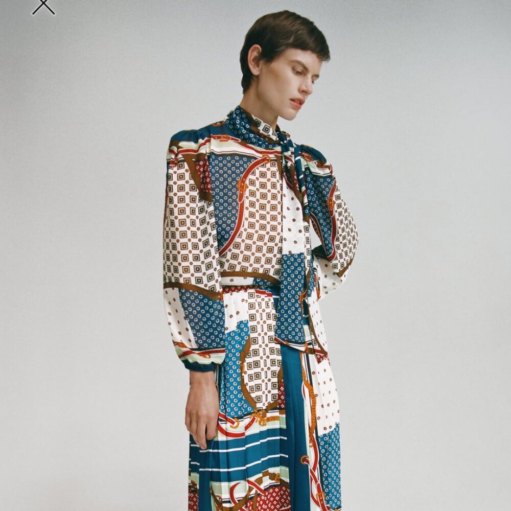 Zara Tied Chain Print Blouse